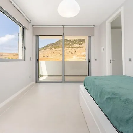 Golden House By Madeira Sun Travel * פורטו סנטו