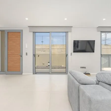 Golden House By Madeira Sun Travel בית נופש פורטו סנטו